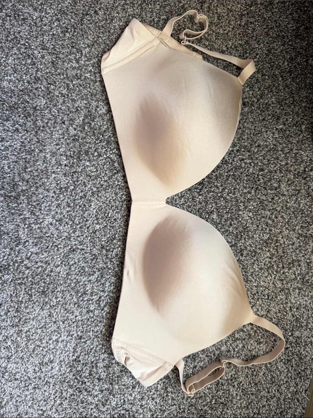 SKIMS Seamless Nude T-Shirt Bra
